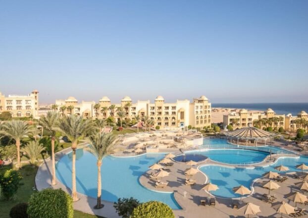 11-serenity-alfa-beach-02